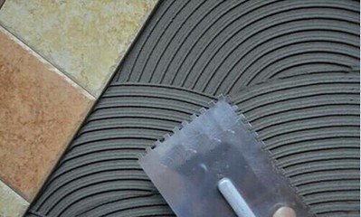 瓷磚膠和水泥哪個(gè)好？